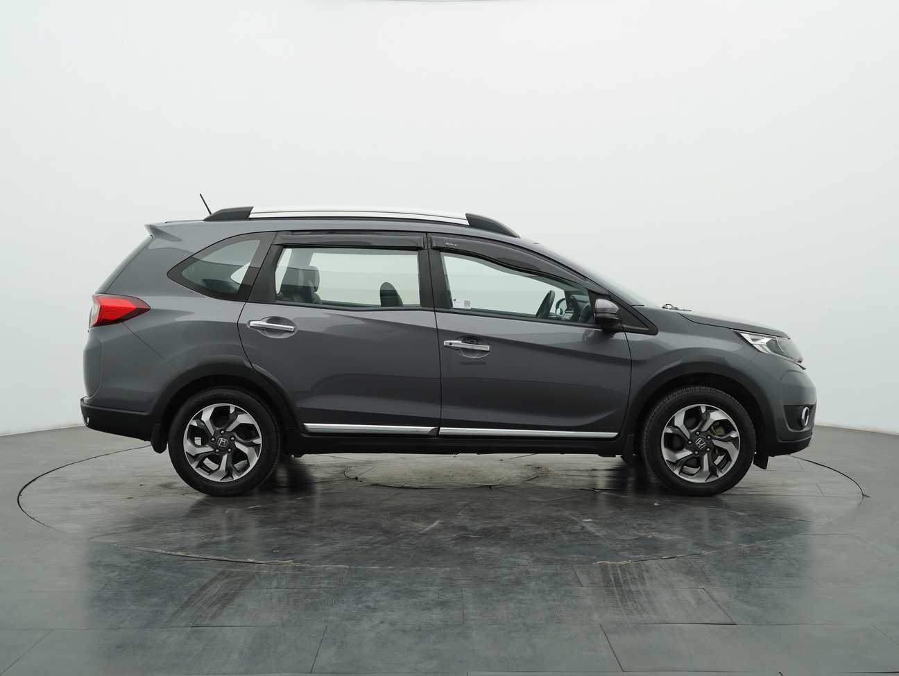 used 2017 Honda BR-V V 1.5