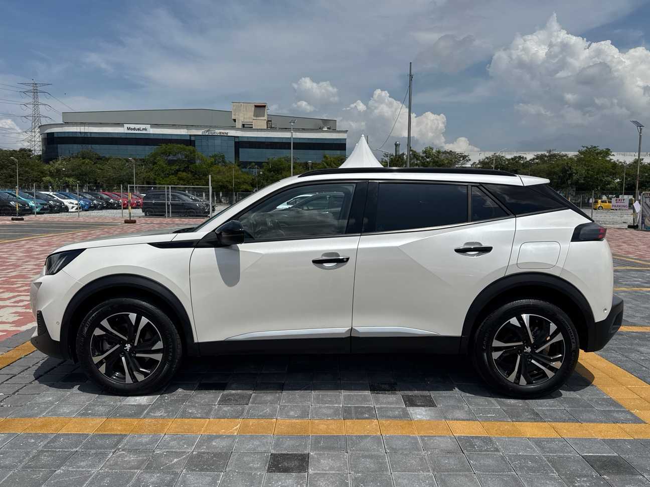 used 2024 Peugeot 2008 Allure 1.2