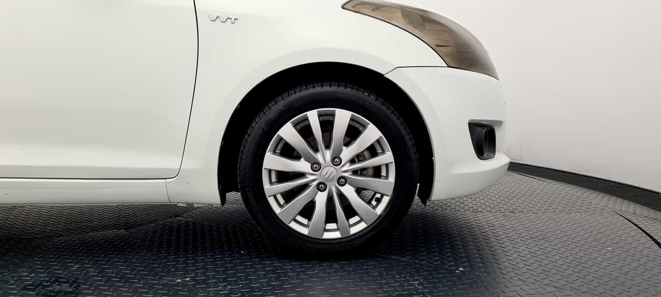 terpakai 2013 Suzuki SWIFT GLX 1.4