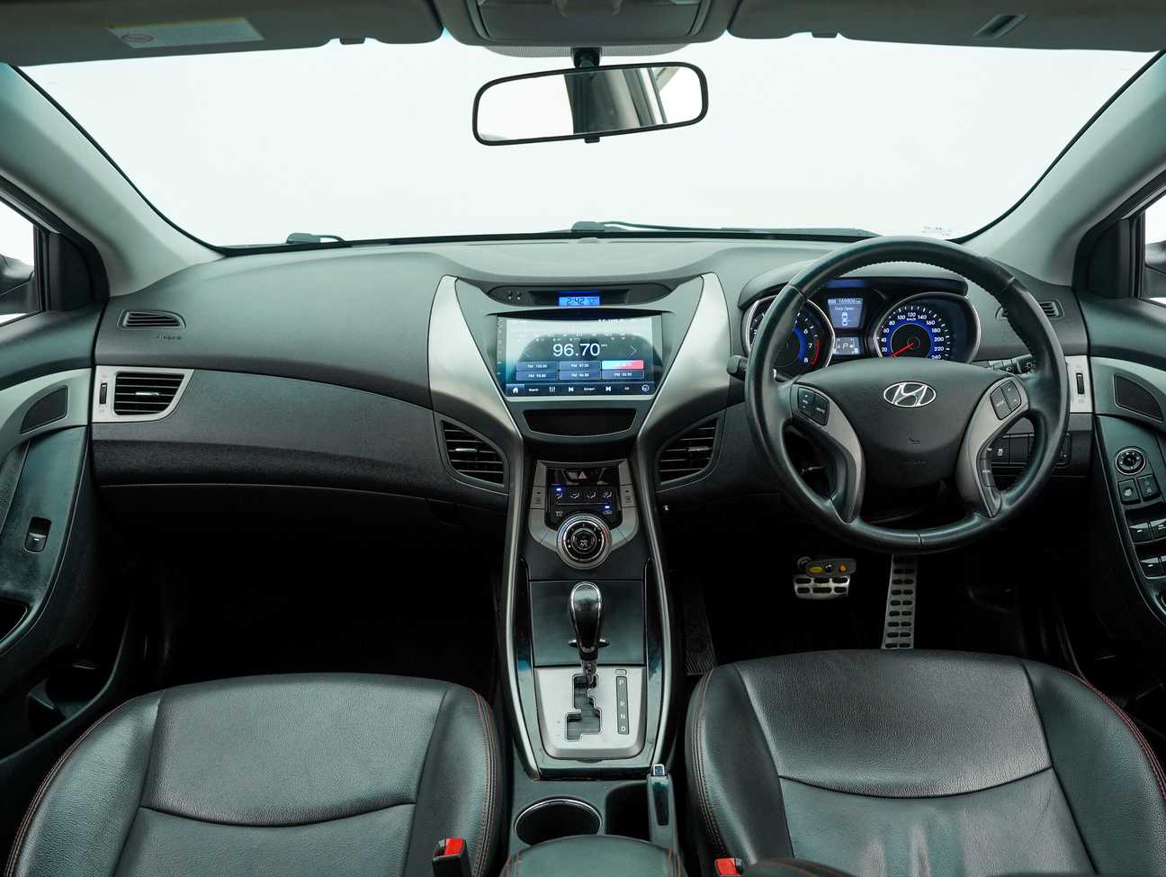 used 2014 Inokom Elantra High Spec 1.6