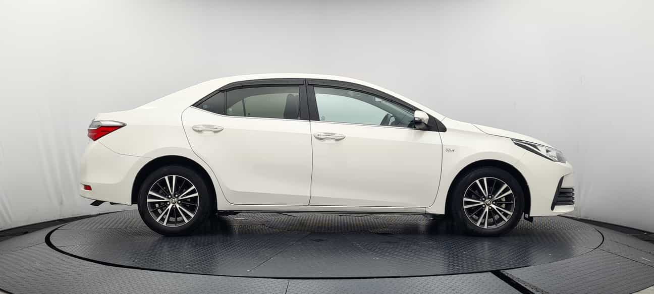 used 2017 Toyota COROLLA ALTIS G 1.8