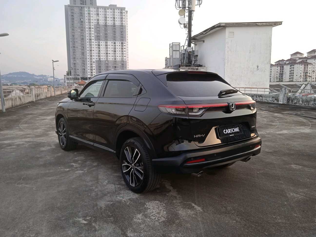 used 2025 Honda HR-V V 1.5
