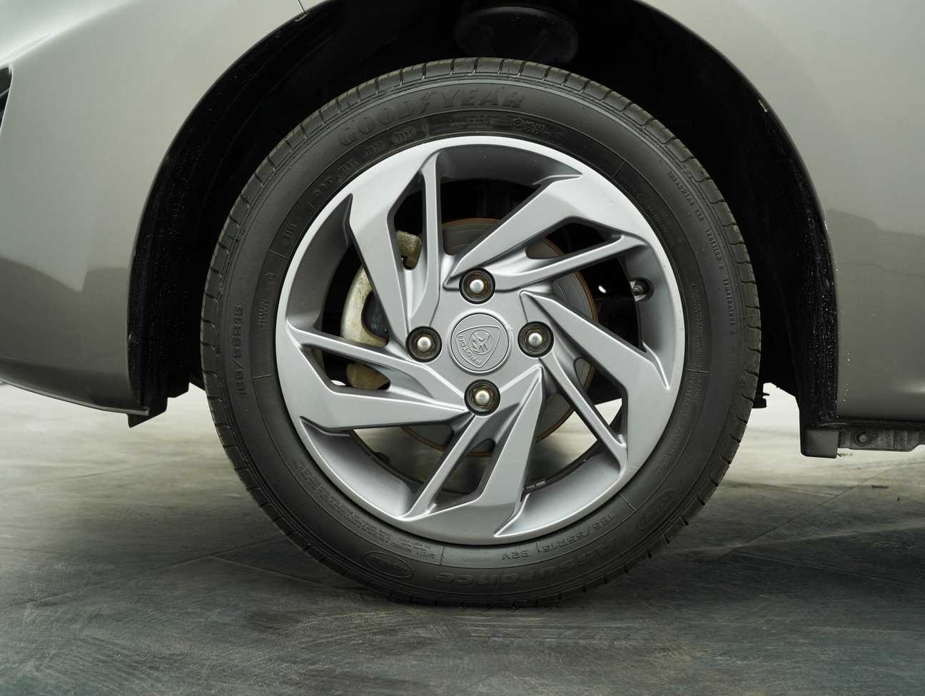 used 2017 Proton Persona Standard 1.6