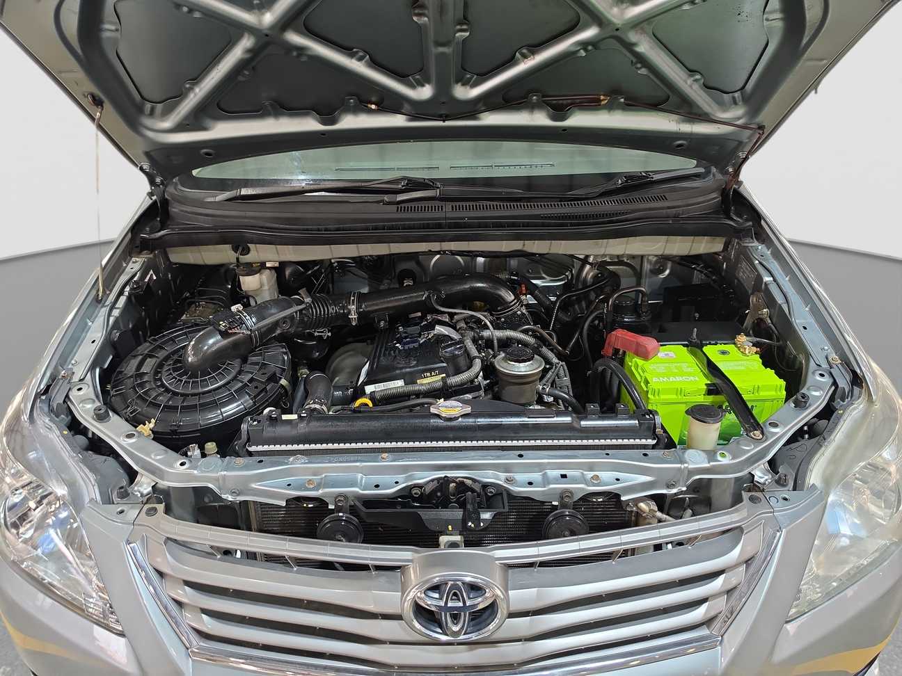 terpakai 2013 Toyota Innova G 2.0