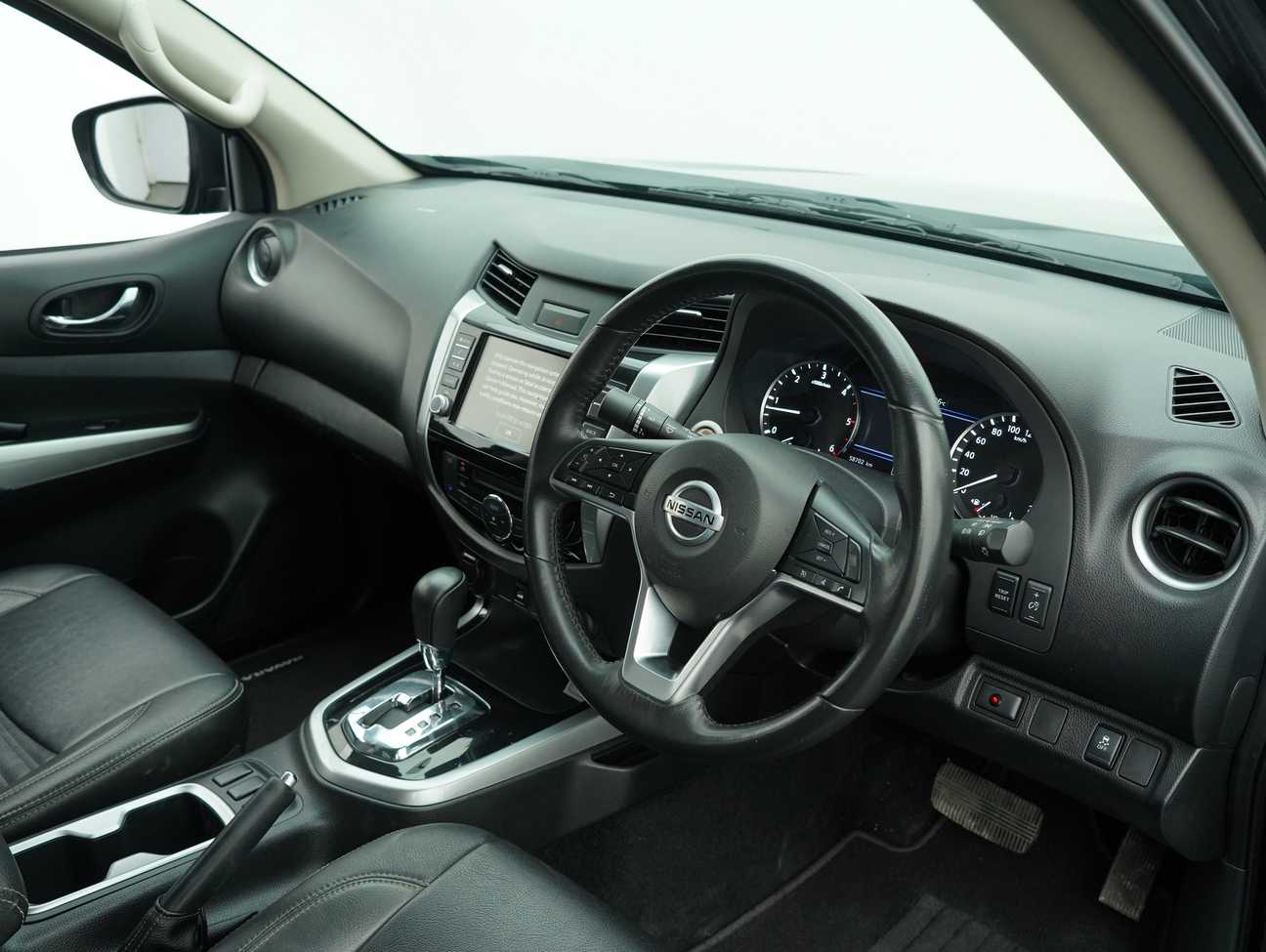 used 2022 Nissan Navara V Dual Cab 2.5