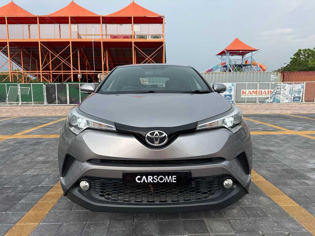 used 2018 Toyota C-HR  1.8