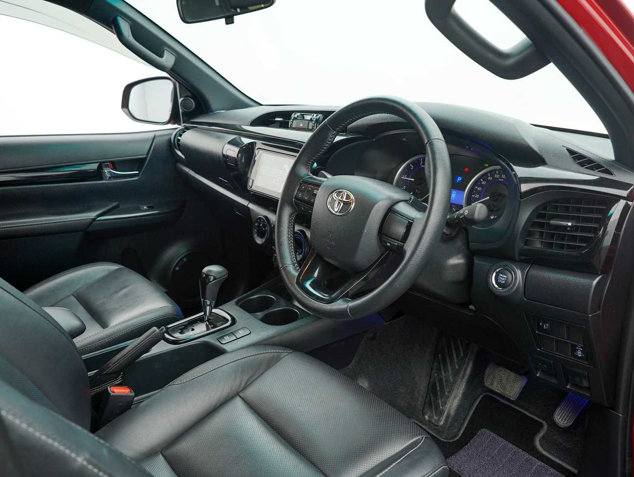 used 2019 Toyota HILUX DOUBLE CAB LE 4X4 2.4