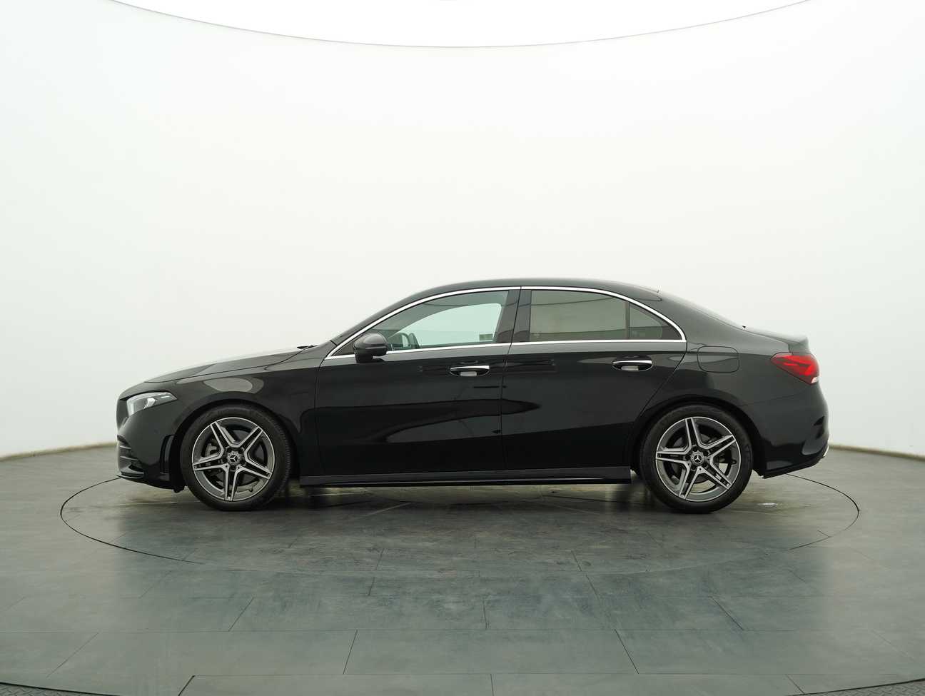 used 2022 Mercedes-Benz A250 AMG Line 2.0