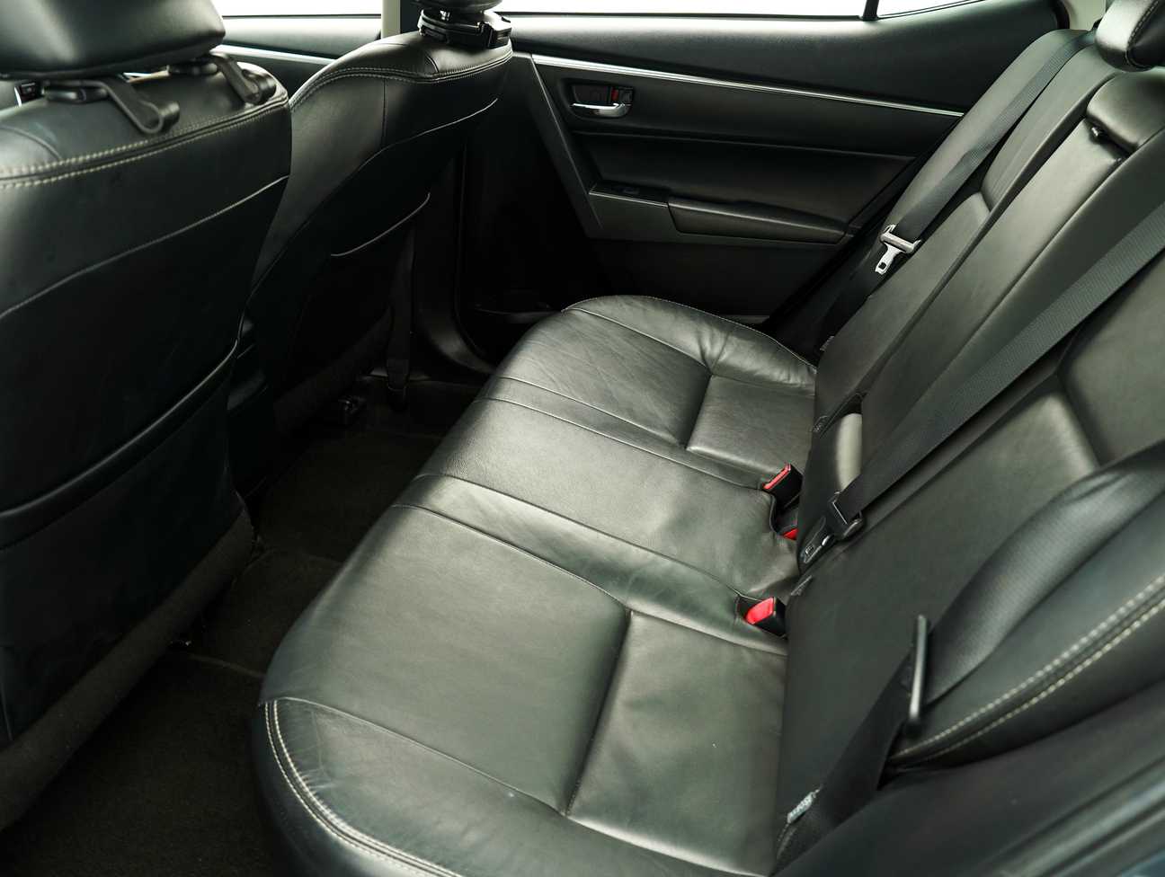 terpakai 2015 Toyota Corolla Altis G 1.8