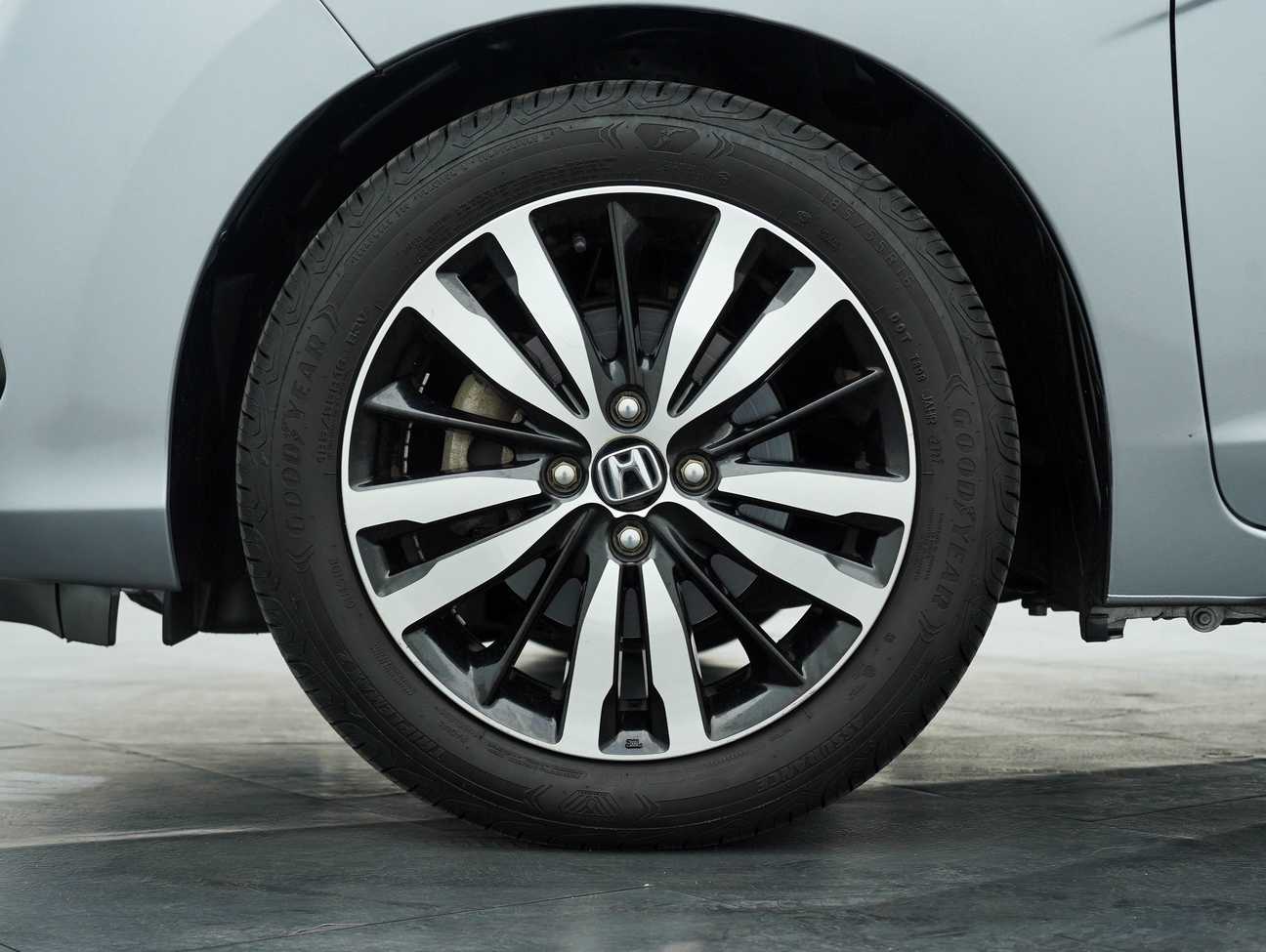 used 2017 Honda Jazz V 1.5