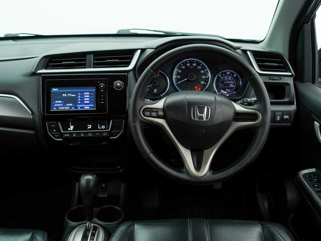 used 2017 Honda BR-V V 1.5
