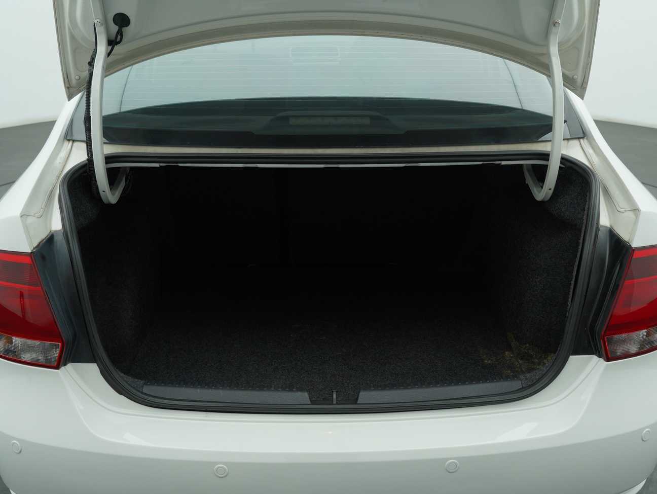 used 2011 Volkswagen Polo  1.6