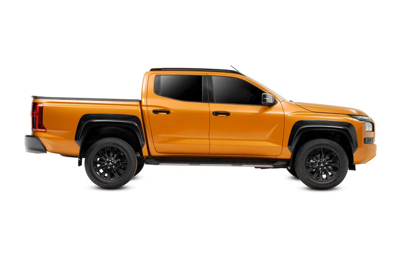 used 2025 Mitsubishi Triton Athlete Dual Cab 4X4 2.4