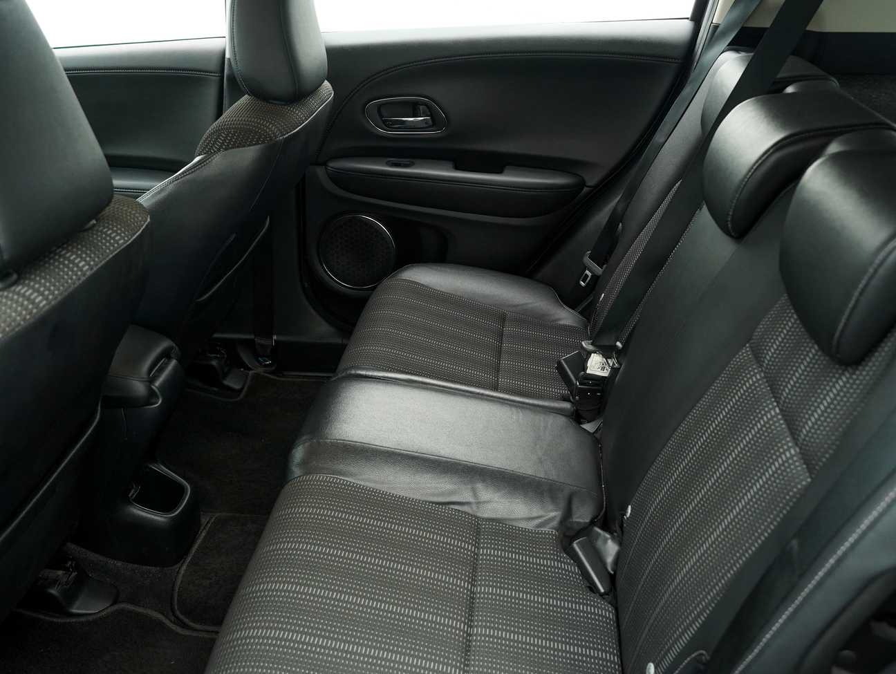 used 2015 Honda HR-V V 1.8