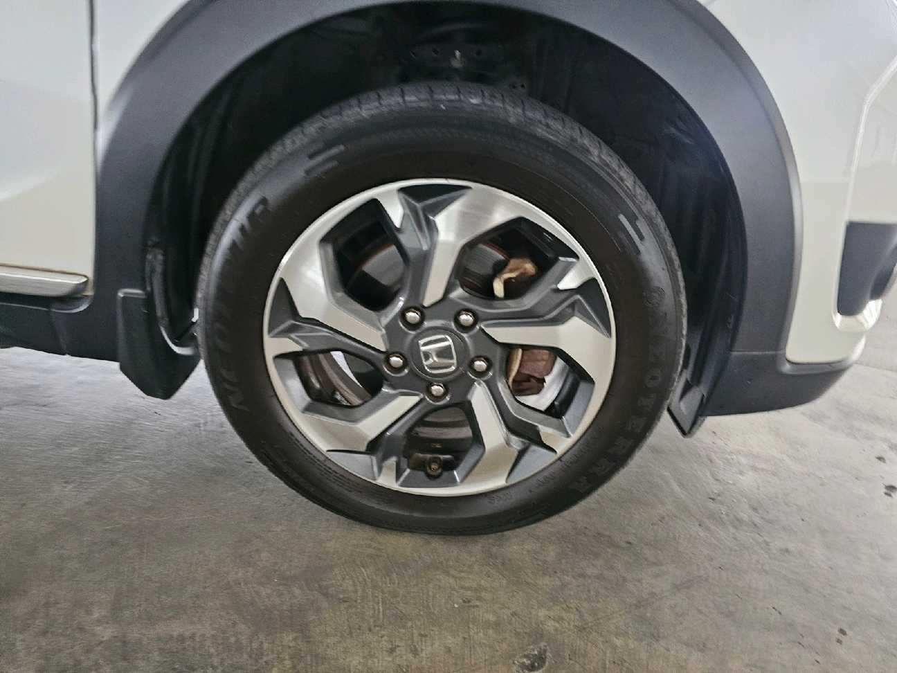 used 2018 Honda BR-V V 1.5