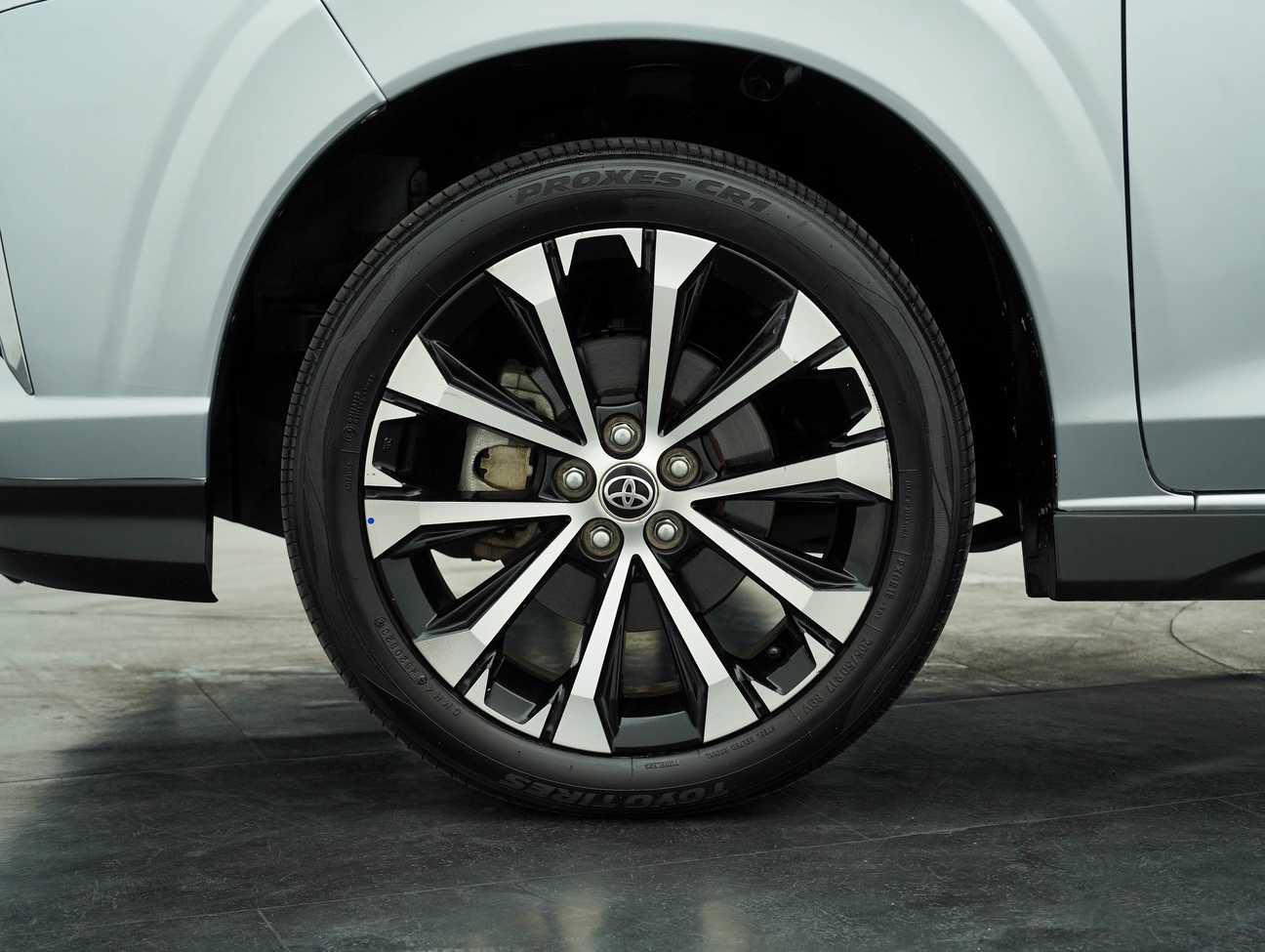 terpakai 2022 Toyota Veloz  1.5