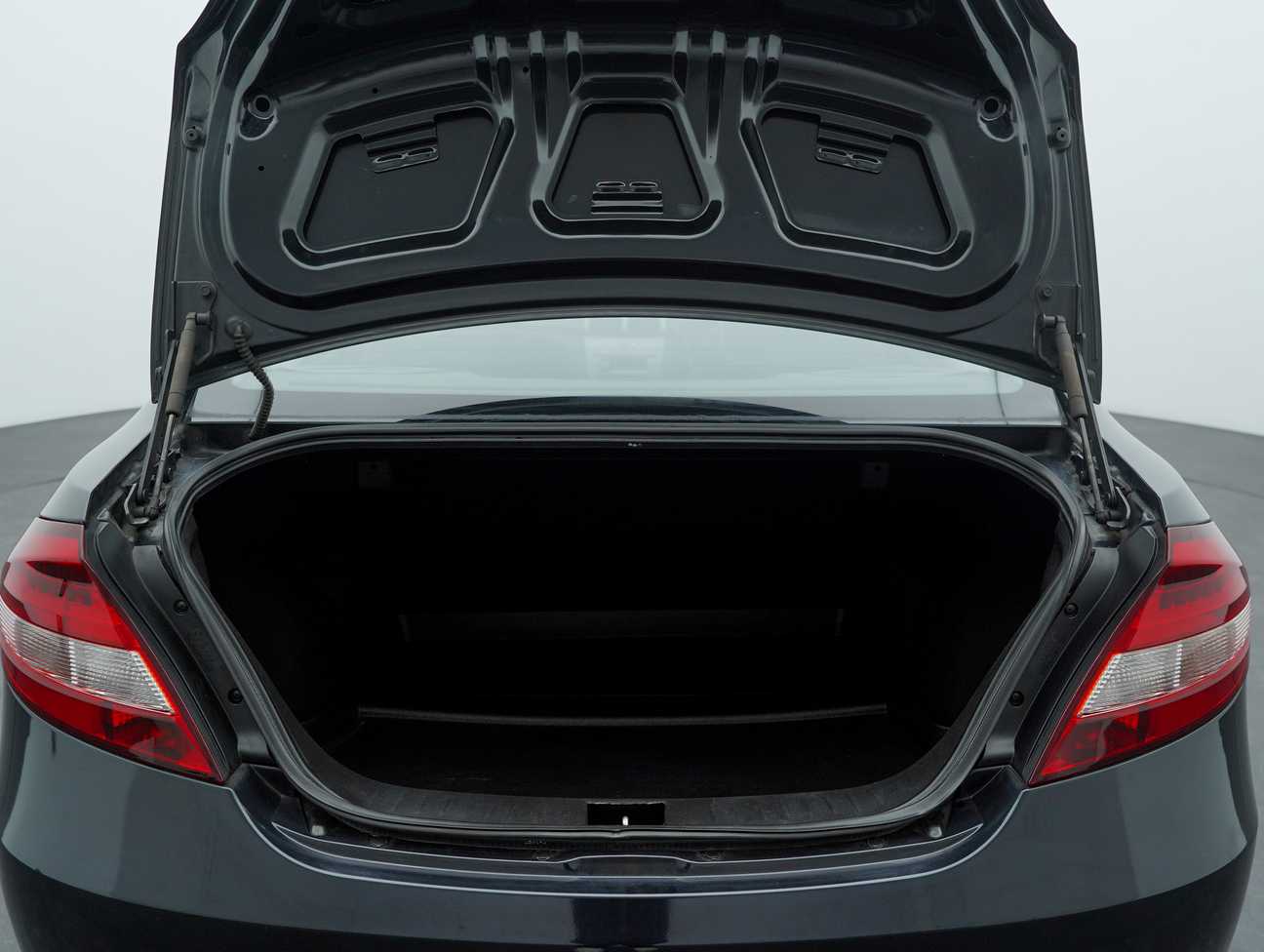 used 2014 Proton Persona SV 1.6