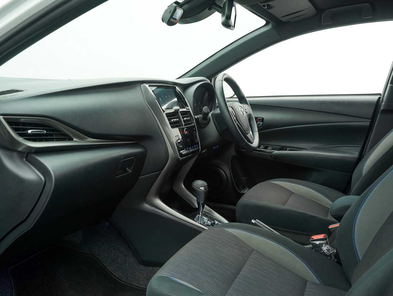 used 2022 Toyota Yaris G 1.5