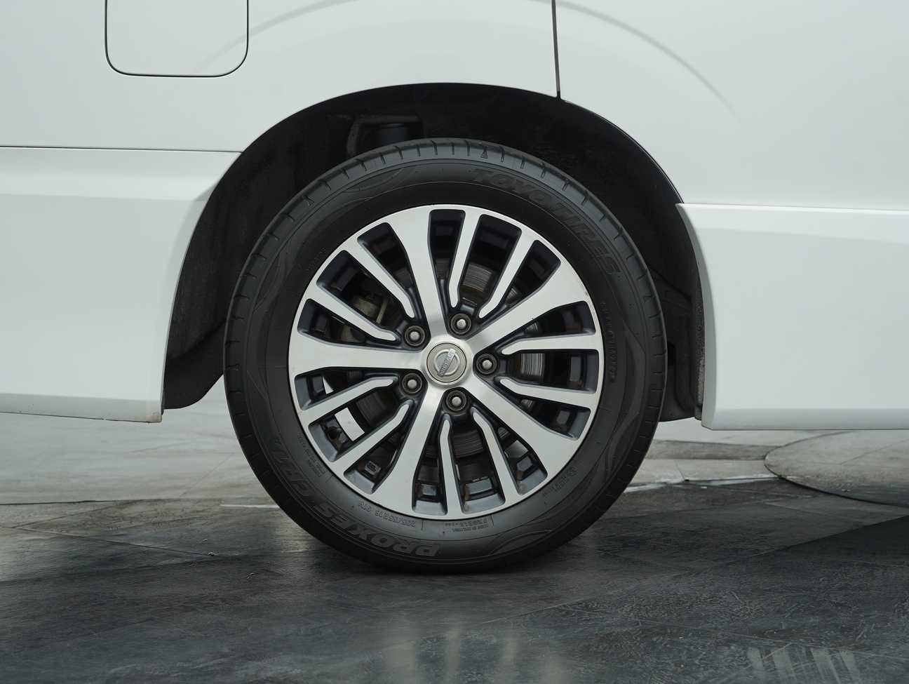 terpakai 2019 Nissan Serena S-Hybrid High-Way Star Premium 2.0