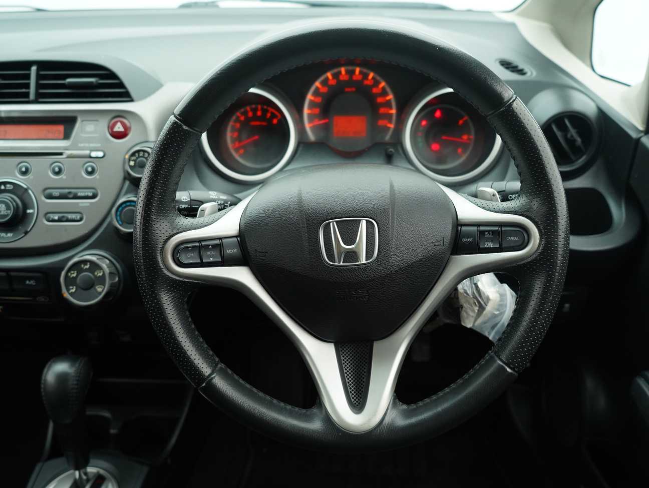 used 2011 Honda Jazz V 1.5