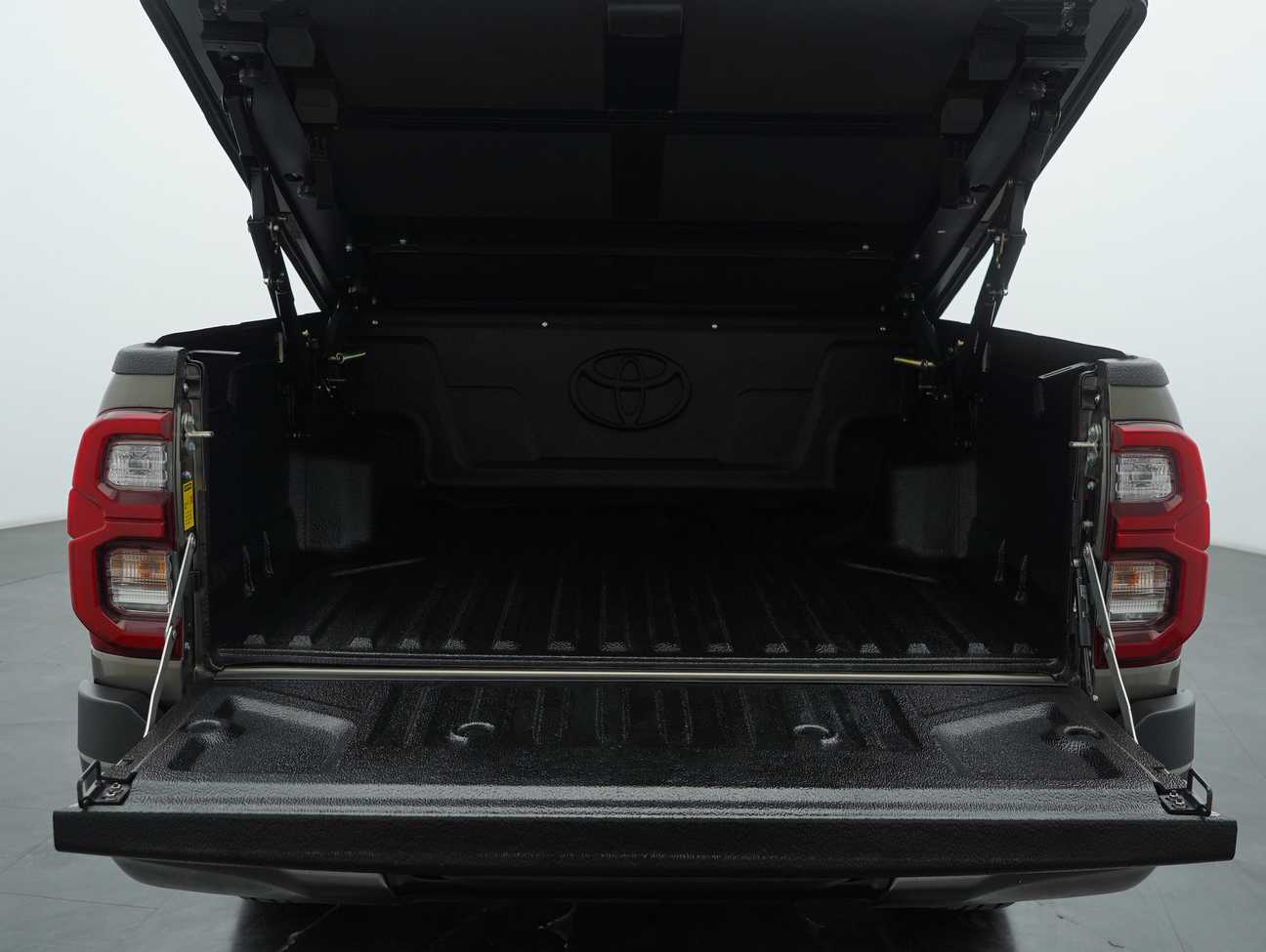 used 2023 Toyota Hilux Rogue Dual Cab 2.8