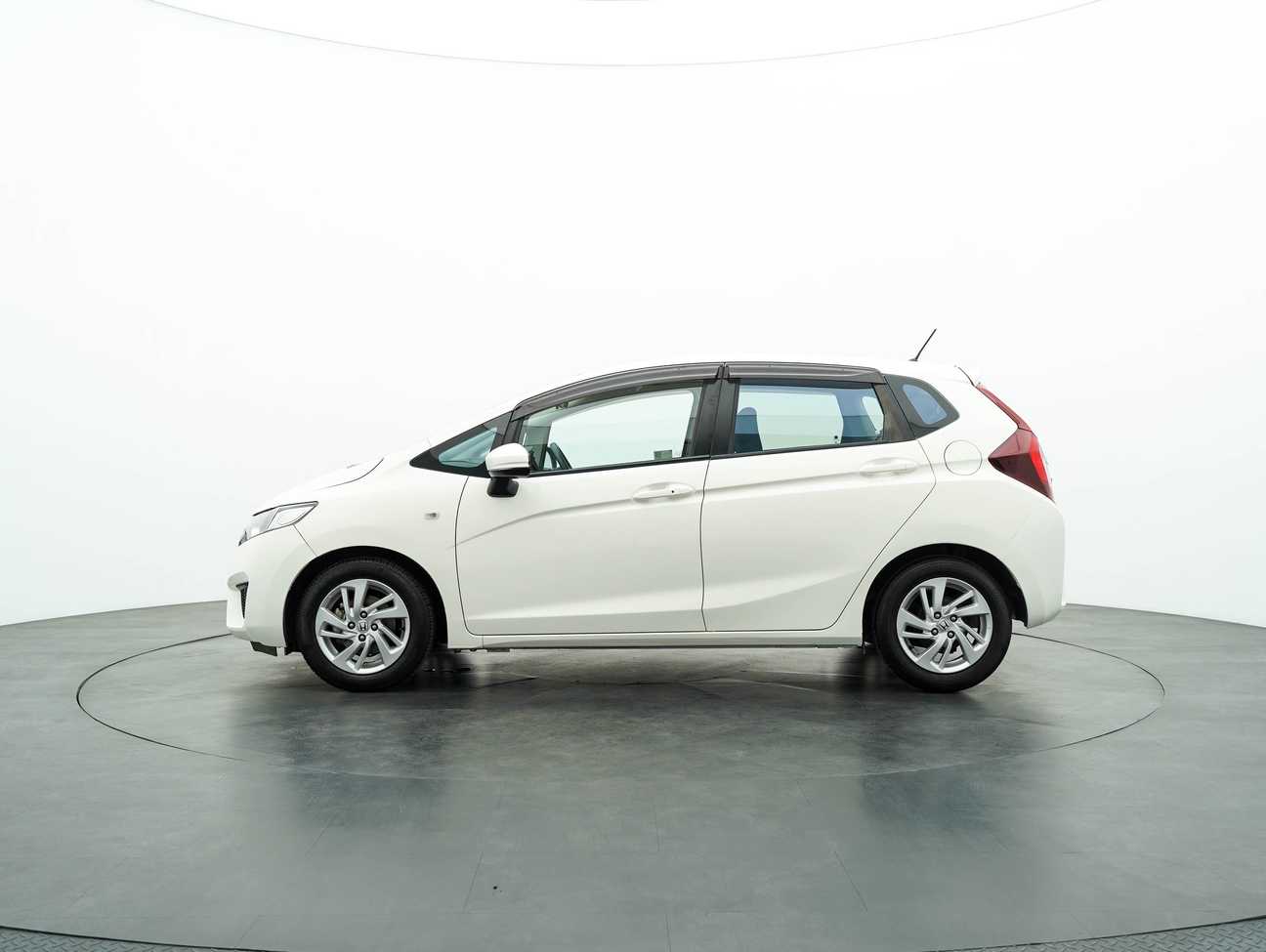 used 2016 Honda Jazz E 1.5