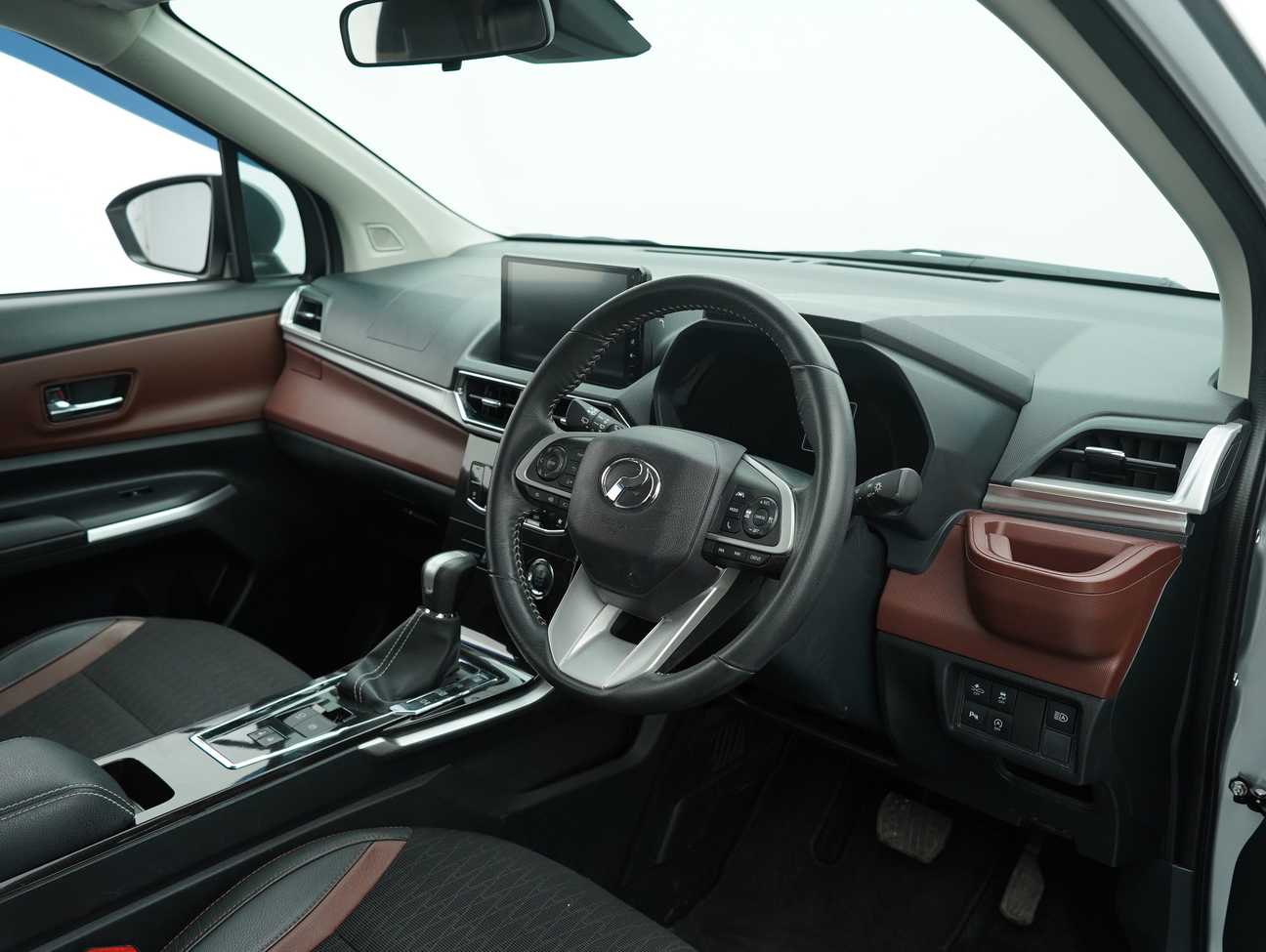 used 2023 Perodua Alza AV 1.5