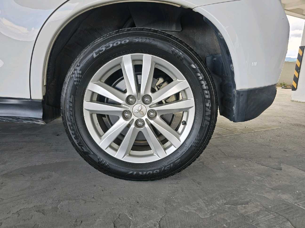 terpakai 2015 Mitsubishi ASX  2.0