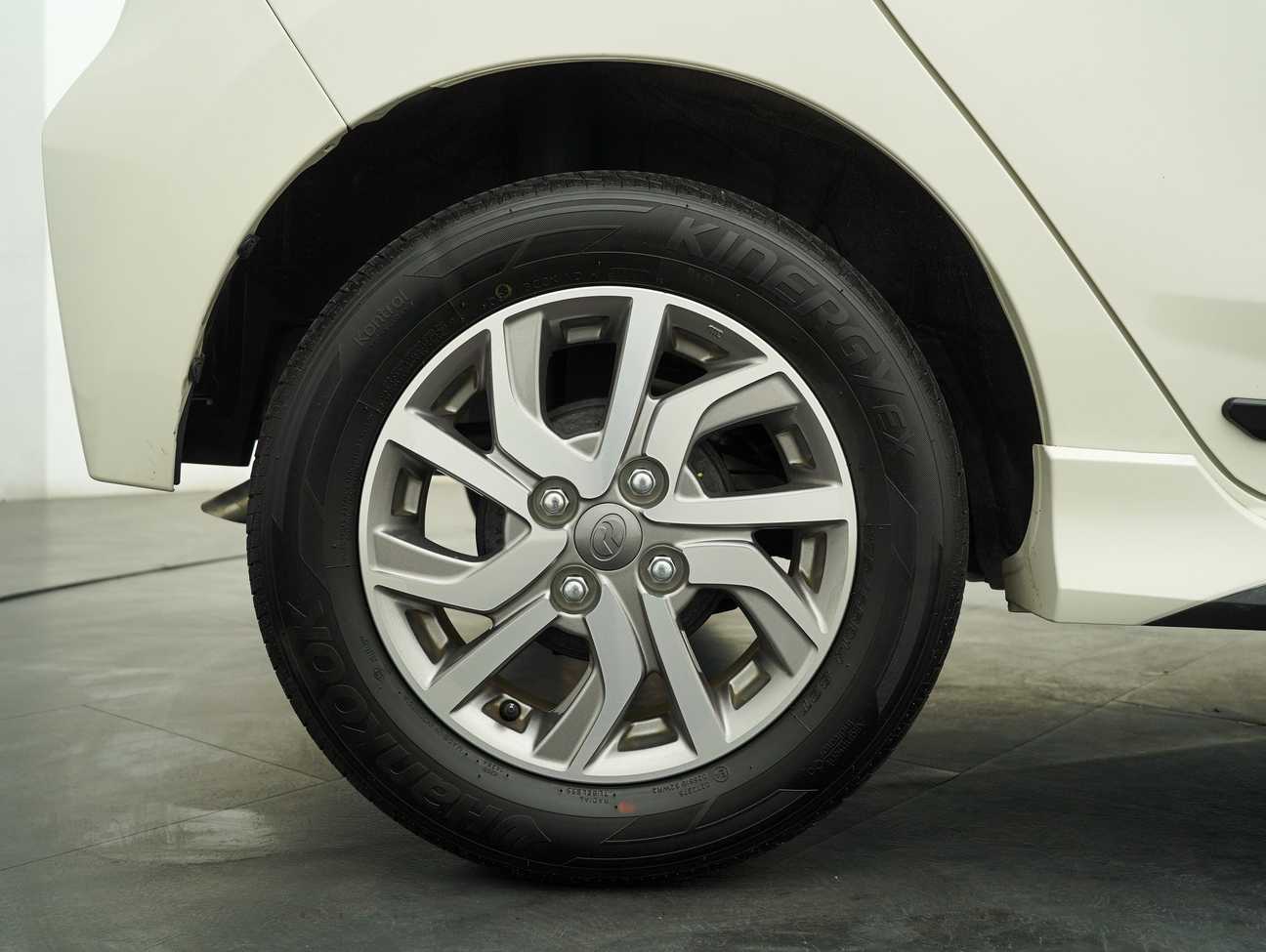 terpakai 2022 Perodua AXIA Advance 1.0