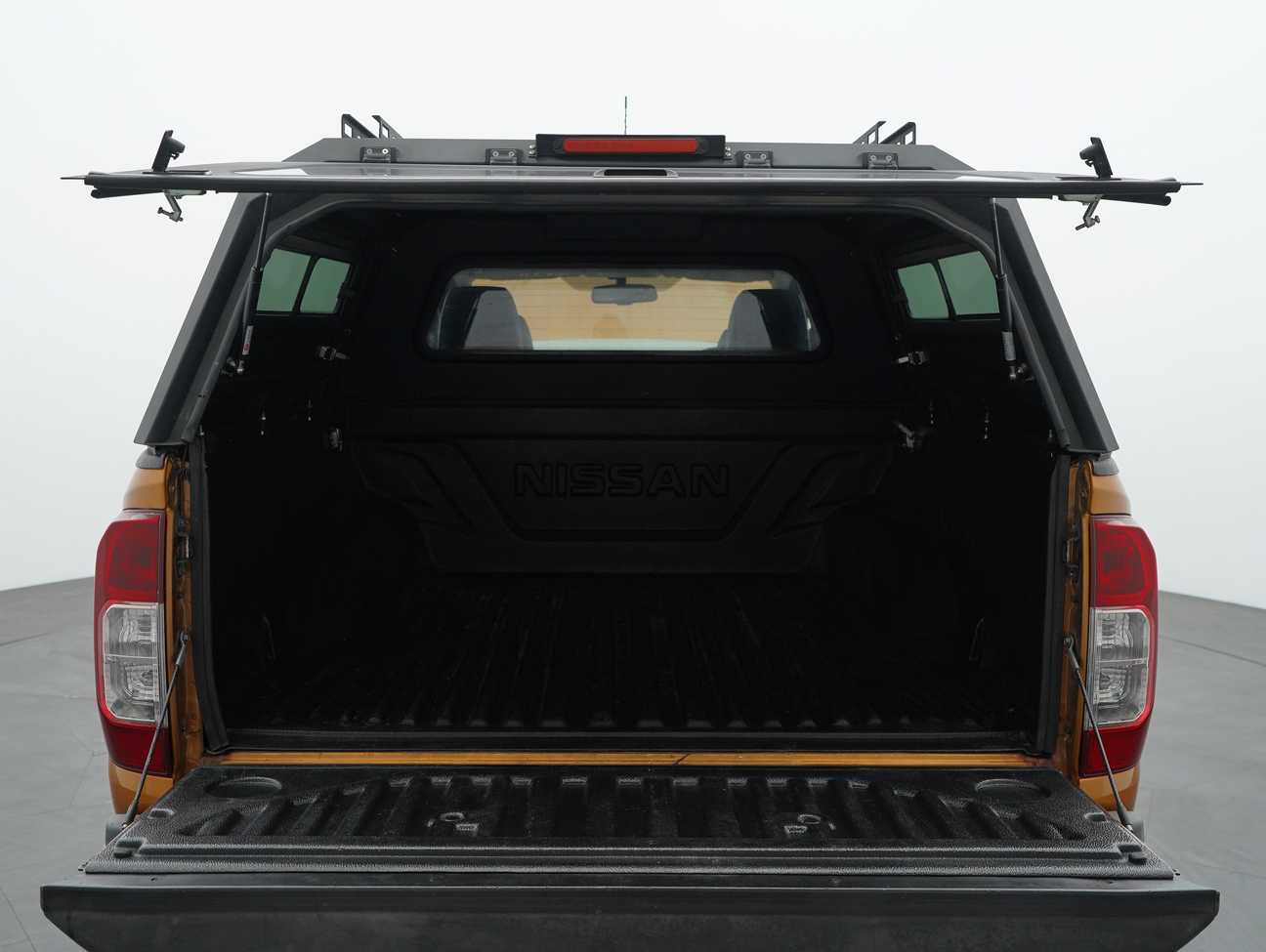 used 2016 Nissan Navara NP300 VL Dual Cab 2.5