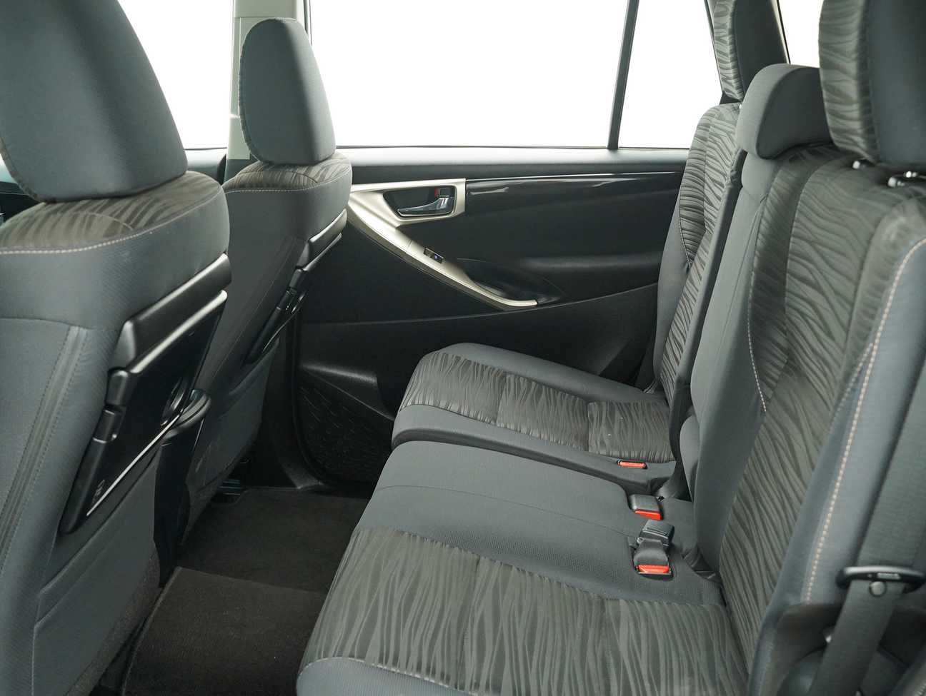 used 2017 Toyota Innova G 2.0