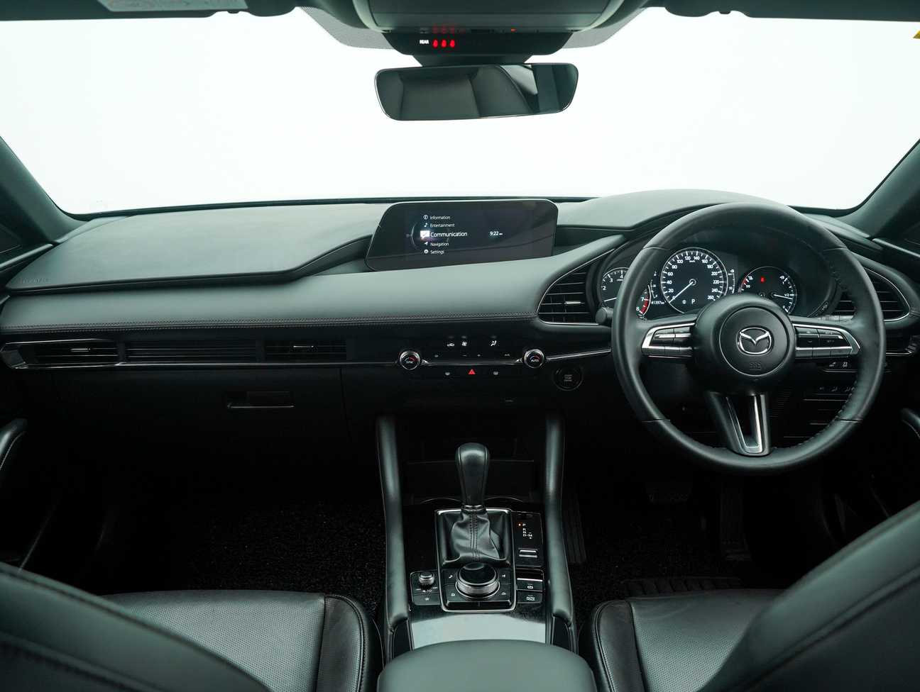 terpakai 2021 Mazda 3 SKYACTIV-G High Plus 2.0