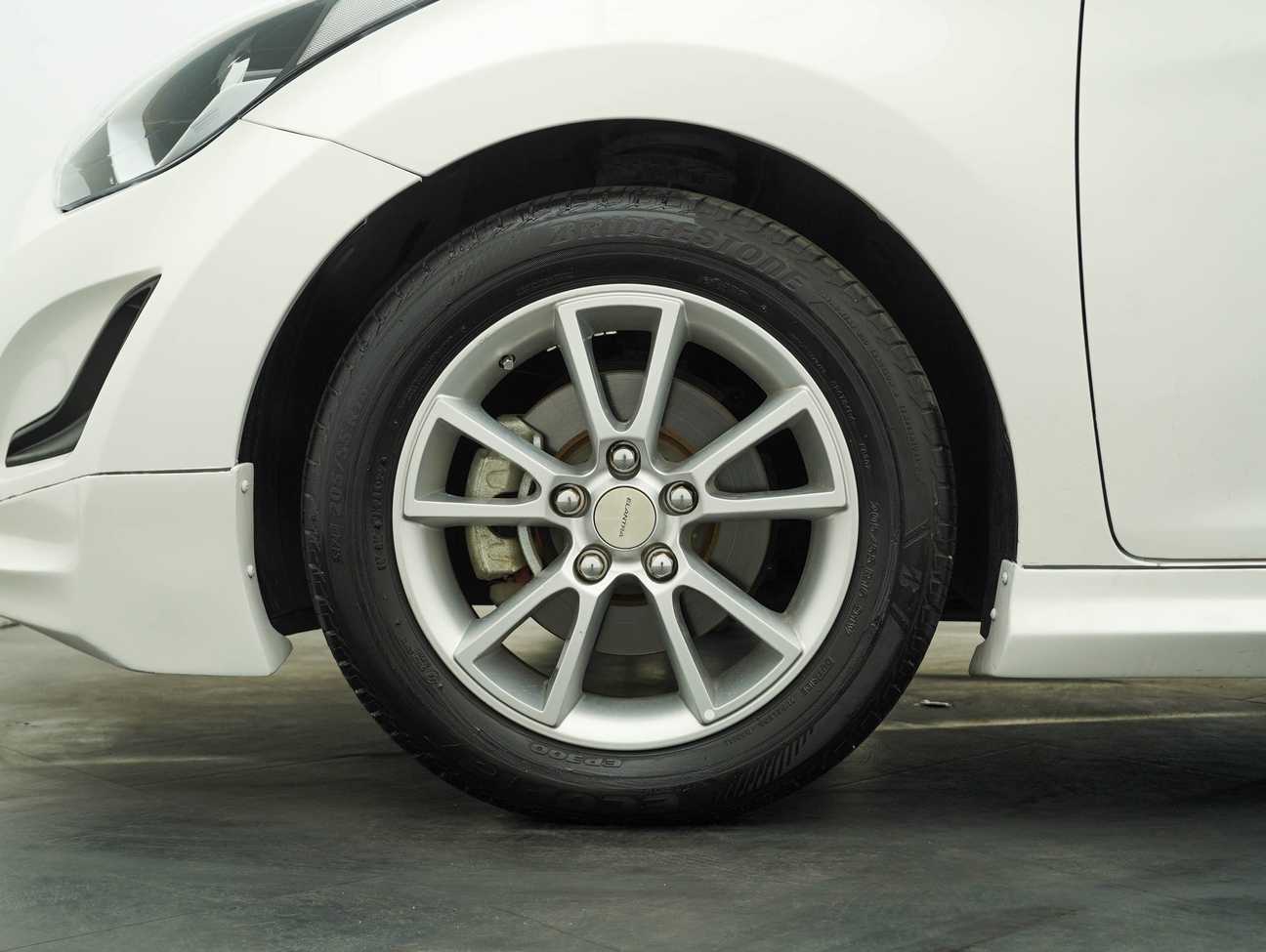 terpakai 2015 Hyundai Elantra Premium 1.6