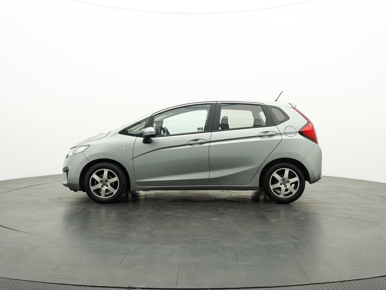 used 2014 Honda Jazz E 1.5