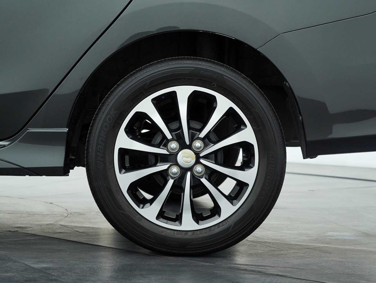 terpakai 2023 Perodua Bezza Advance 1.3