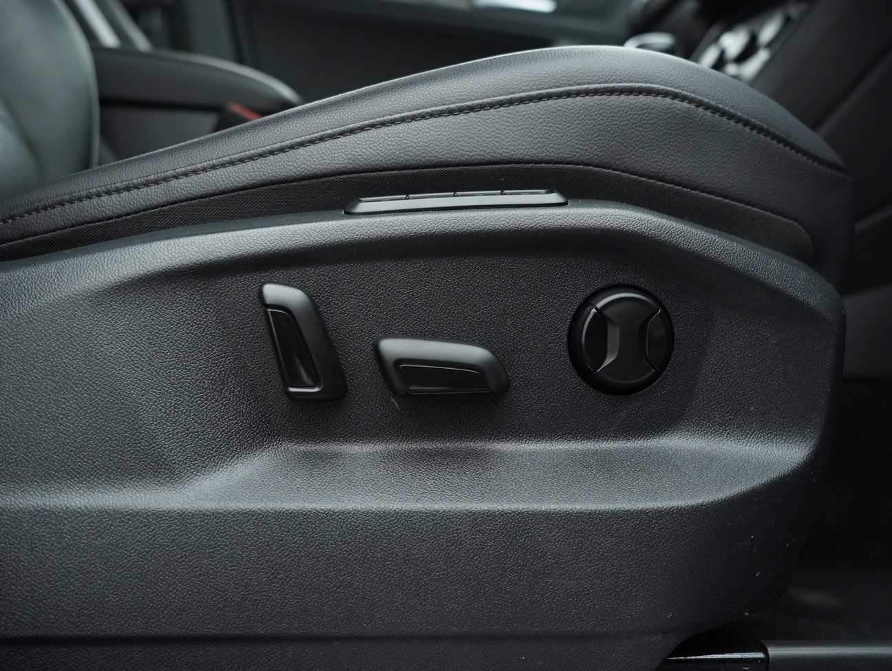 terpakai 2019 Volkswagen Tiguan 280 TSI Highline 1.4