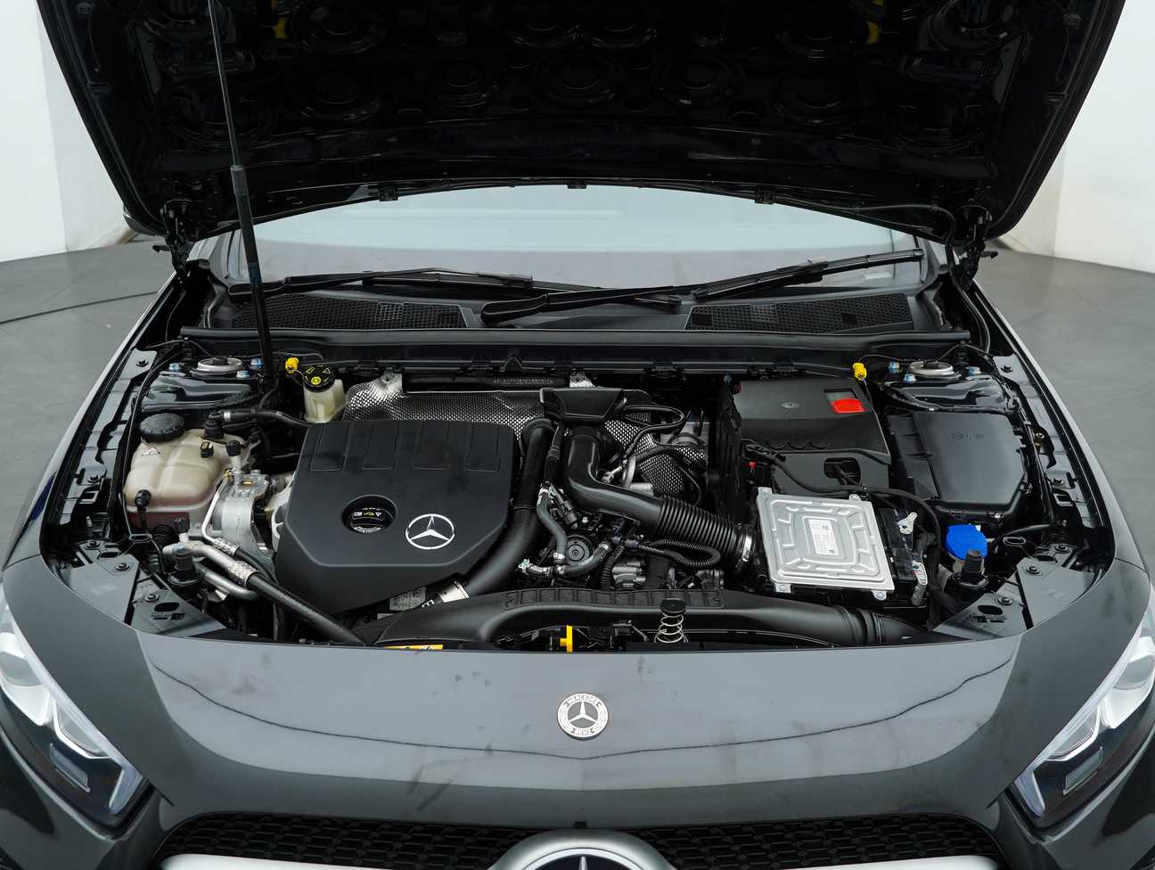 used 2022 Mercedes-Benz A200 Progressive Line 1.3