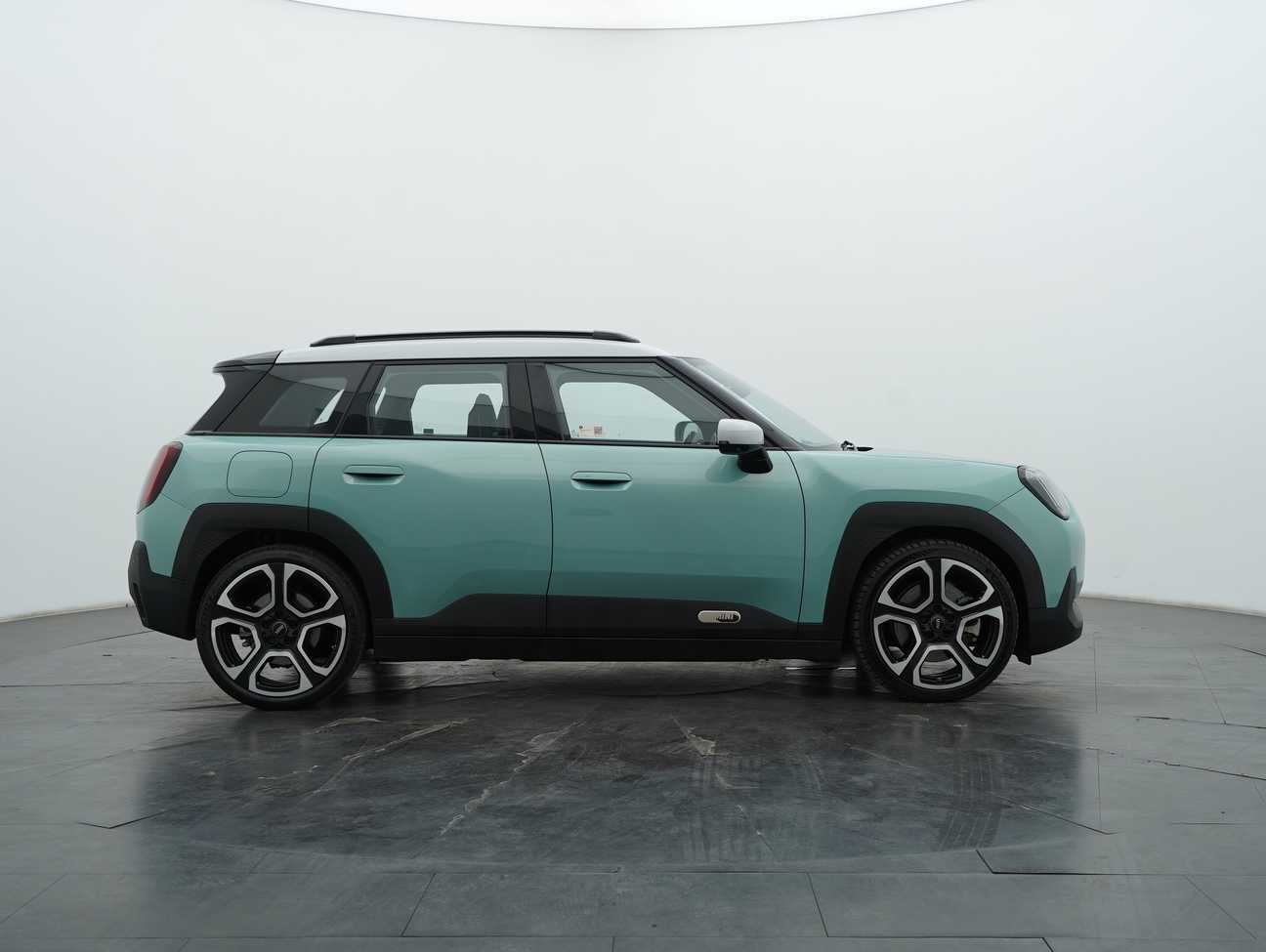 used 2024 MINI Aceman SE 