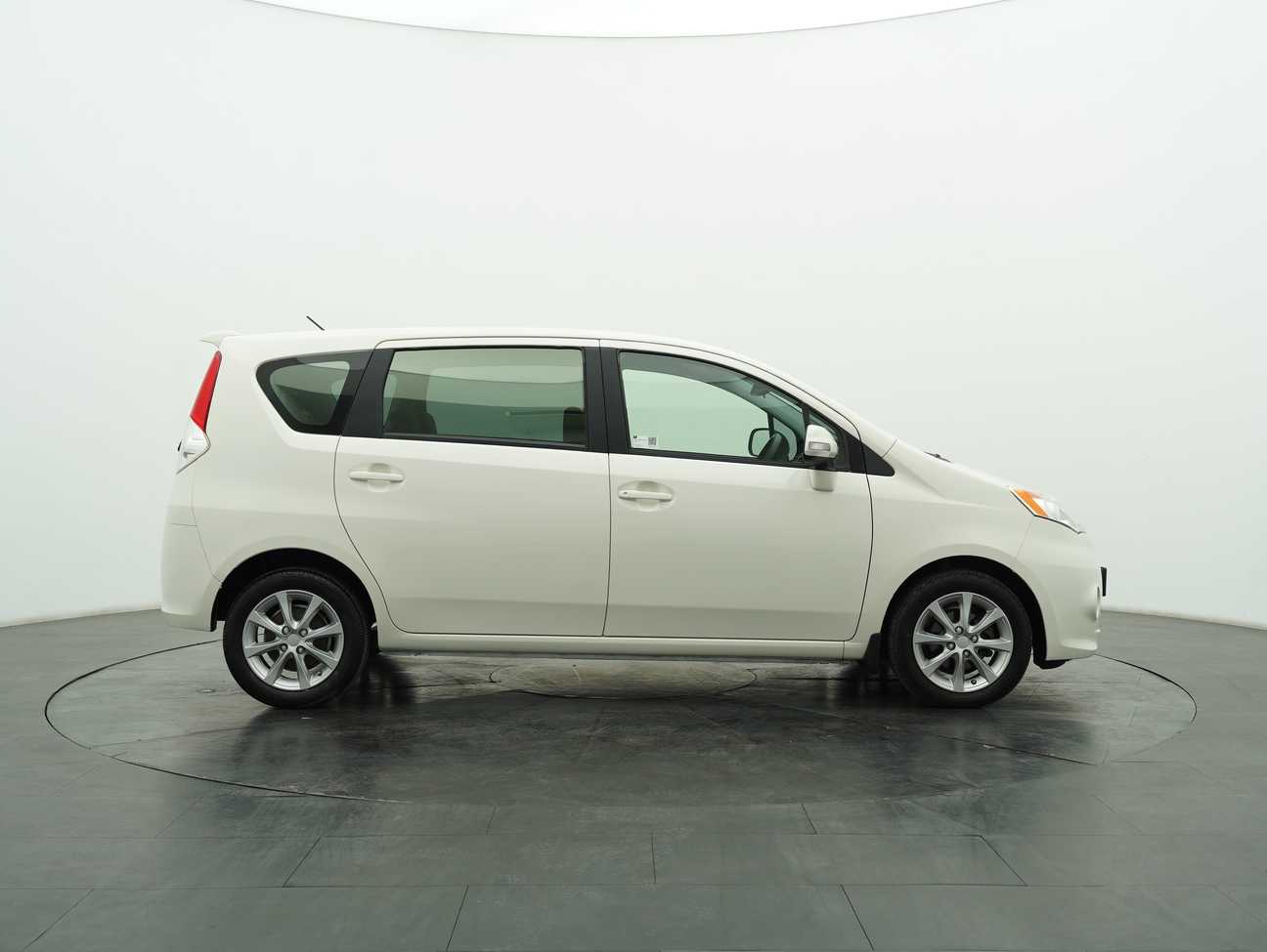 used 2013 Perodua Alza EZ 1.5