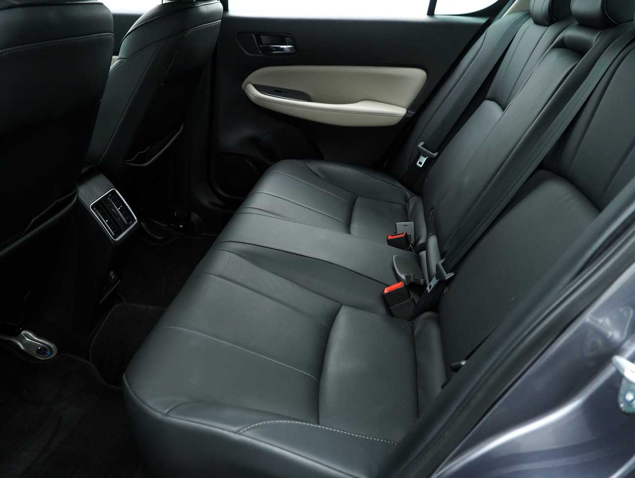 terpakai 2022 Honda City V 1.5