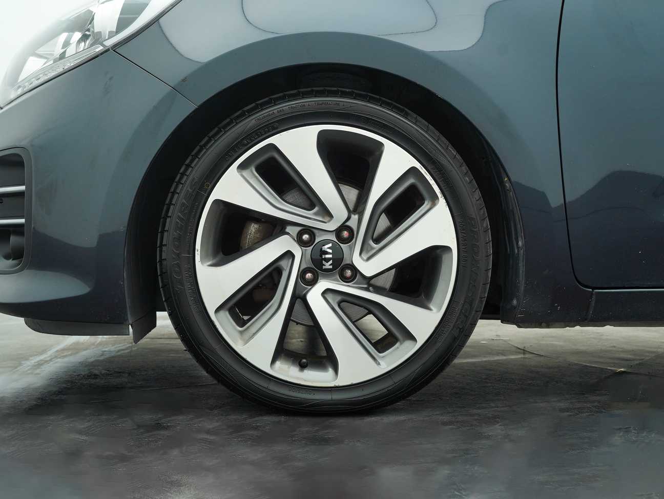 terpakai 2015 Kia Rio SX 1.4