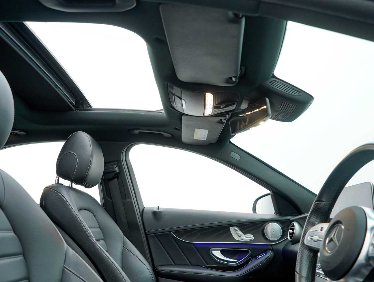 terpakai 2018 Mercedes-Benz C300 Avantgarde AMG Line 2.0