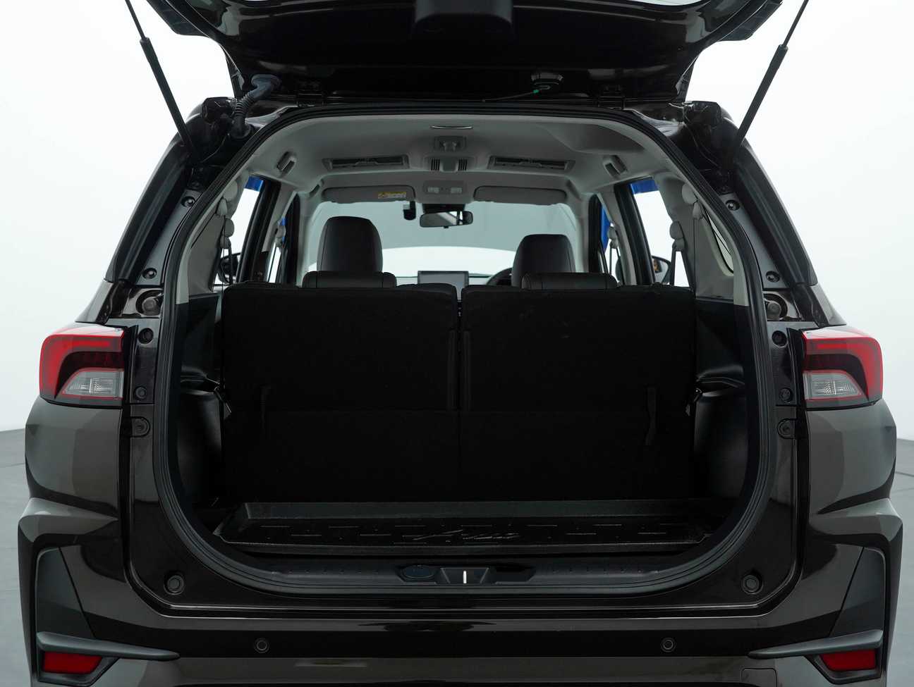 used 2023 Perodua Alza AV 1.5