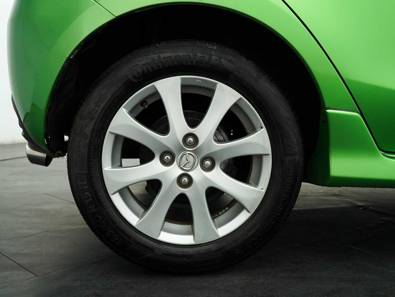 used 2012 Mazda 2 V 1.5