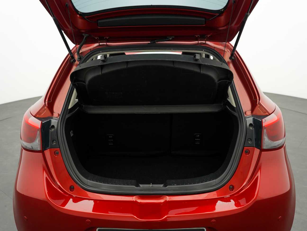 terpakai 2015 Mazda 2 SKYACTIV-G 1.5