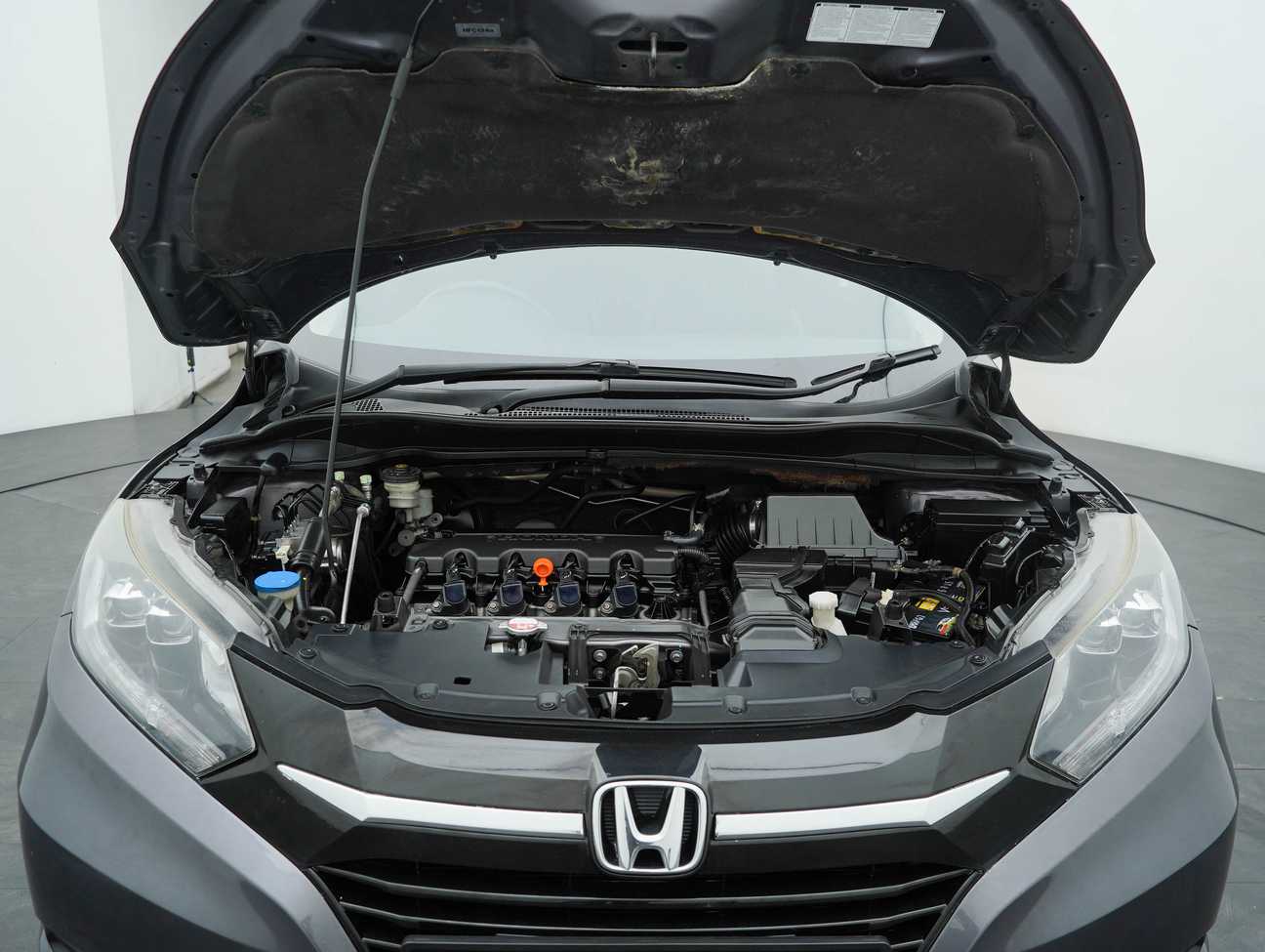 used 2015 Honda HR-V V 1.8