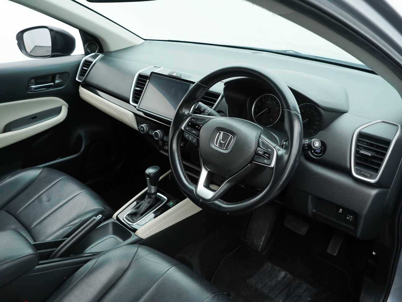 terpakai 2022 Honda City V 1.5