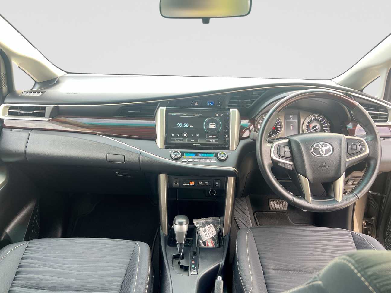 used 2021 Toyota Innova G 2.0