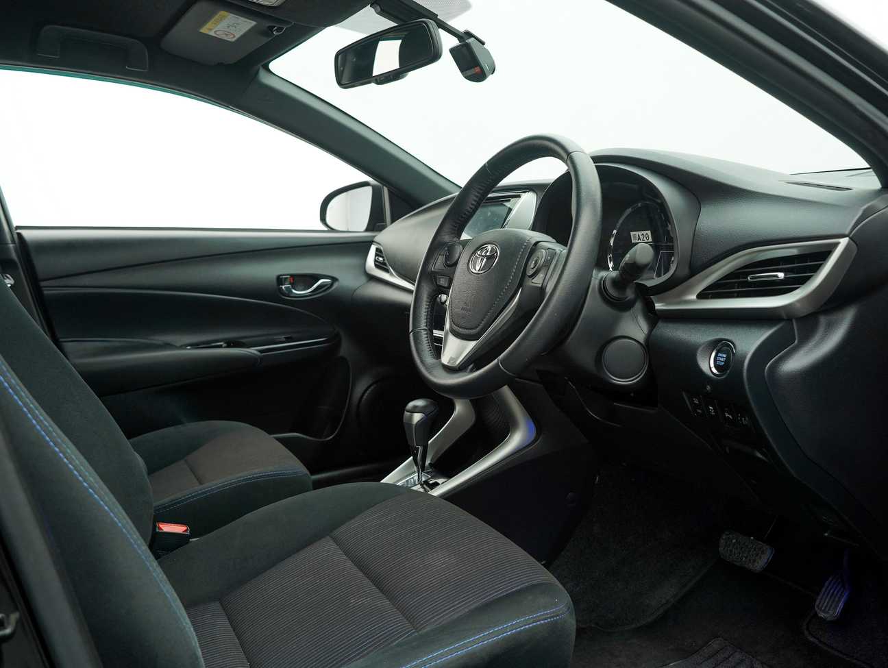 terpakai 2020 Toyota Yaris G 1.5