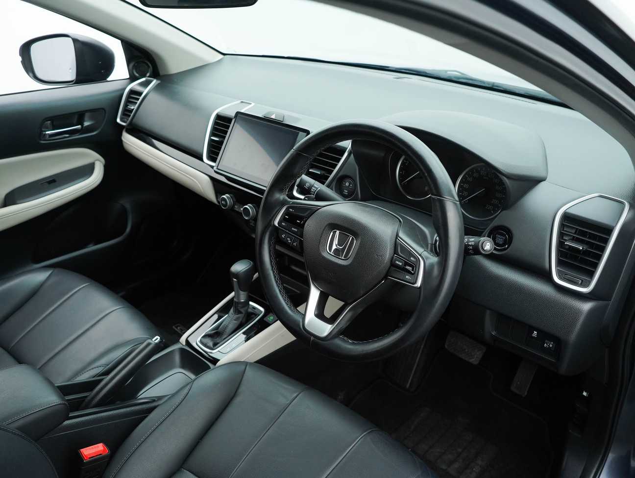 used 2022 Honda City V 1.5